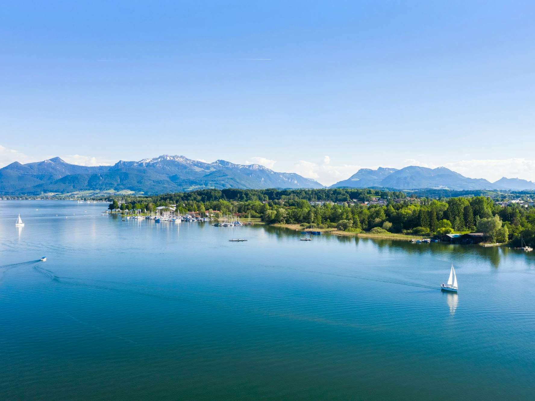 Nicht nur einer der bekanntesten, sondern auch schönsten Seen in Bayern: der Chiemsee.