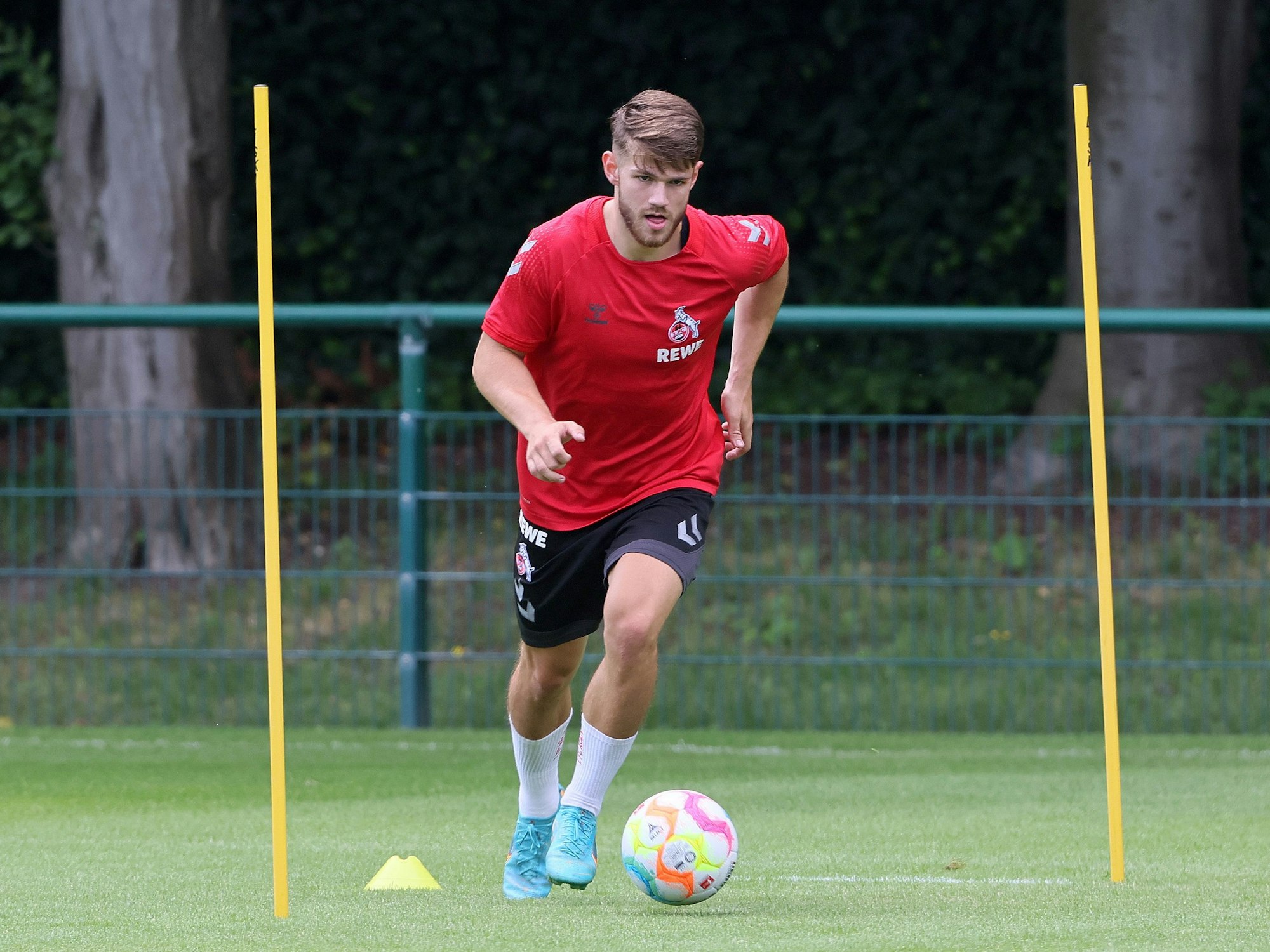Jan Thielmann trainiert nach seiner Verletzung individuell.