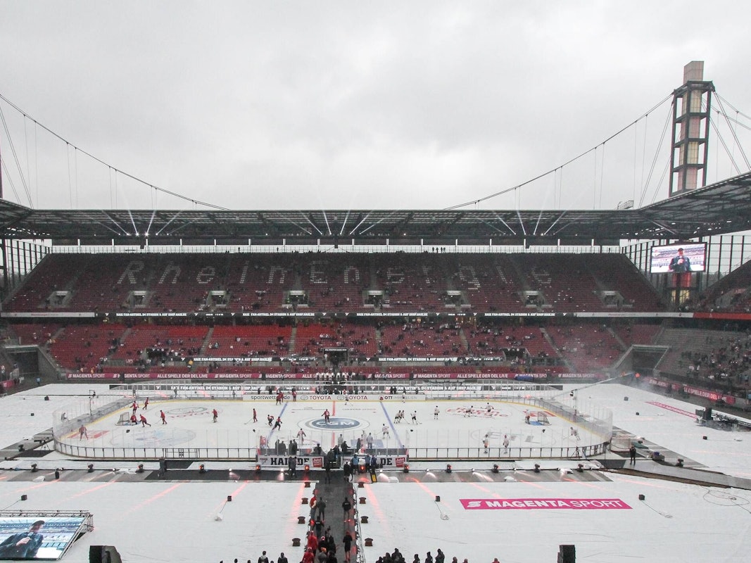 Blick auf das Rhein-Energie-Stadion beim DEL-Winter-Game am 12. Januar 2019