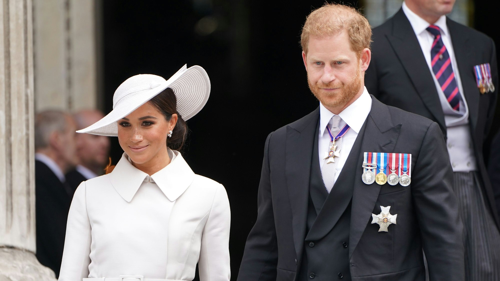 Reichen die Royals den Ausreißern Harry und Meghan, hier im Juni 2022, etwa die Hand? Ein Buckingham-Palace-Bericht sorgt für Überraschung.