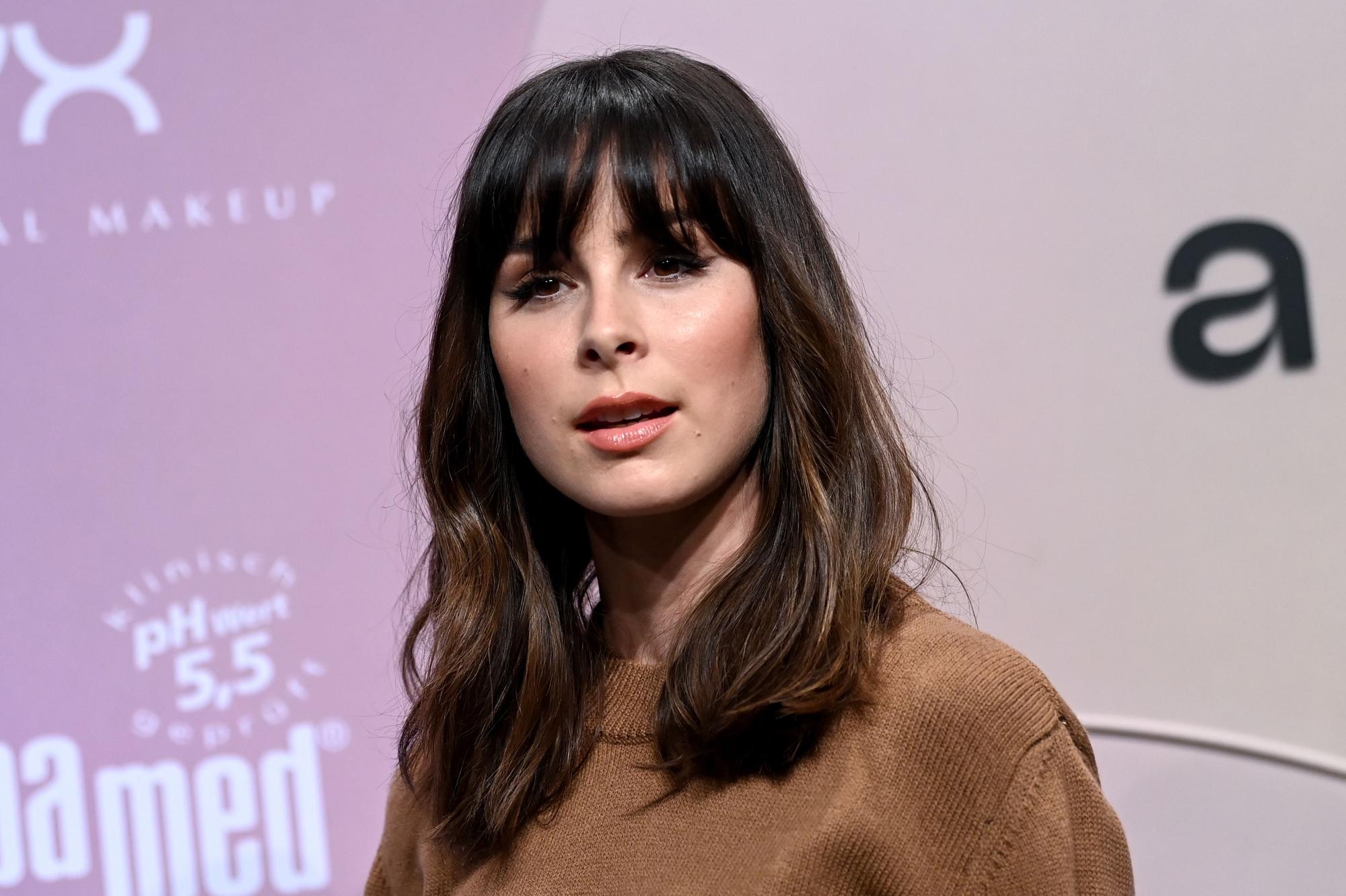 Lena Meyer-Landrut, Sängerin kommt zu ihrer Show „a lot less by Lena Meyer-Landrut“ bei der About You Fashion Week ins Kraftwerk.