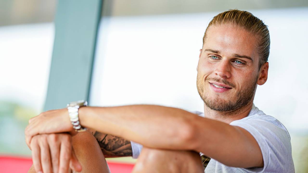 Rurik Gislason (hier 2019 auf der Stadiontribüne beim SV Sandhausen) tritt am Samstag bei „Schlag den Star“ an.