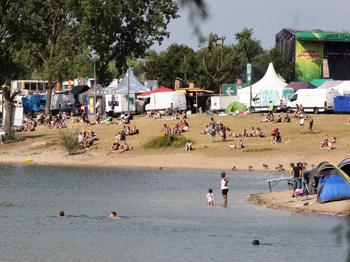 Nach einer Stunde wird ein vermisster Mann im Fühlinger See gefunden. Er starb wenig später. Schon wieder schwimmen Menschen im Fühlinger See.