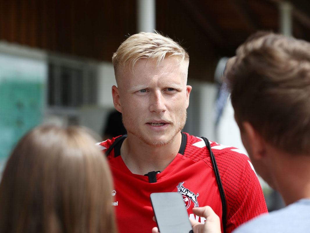 Kristian Pedersen steht Rede und Antwort.