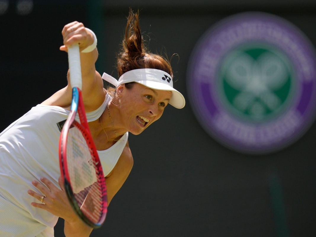 Tatjana Maria beim Aufschlag.