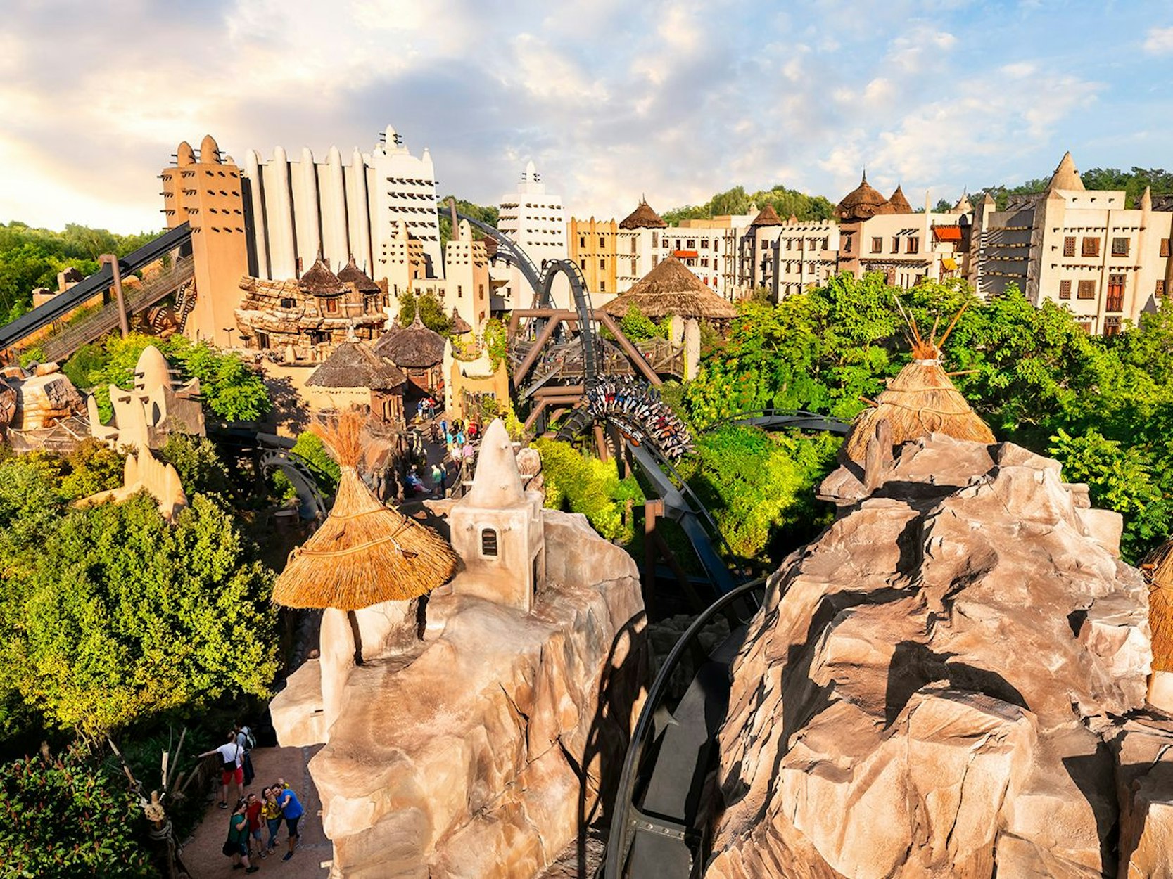 Überblick über die Themenwelt Deep in Africa im Phantasialand.