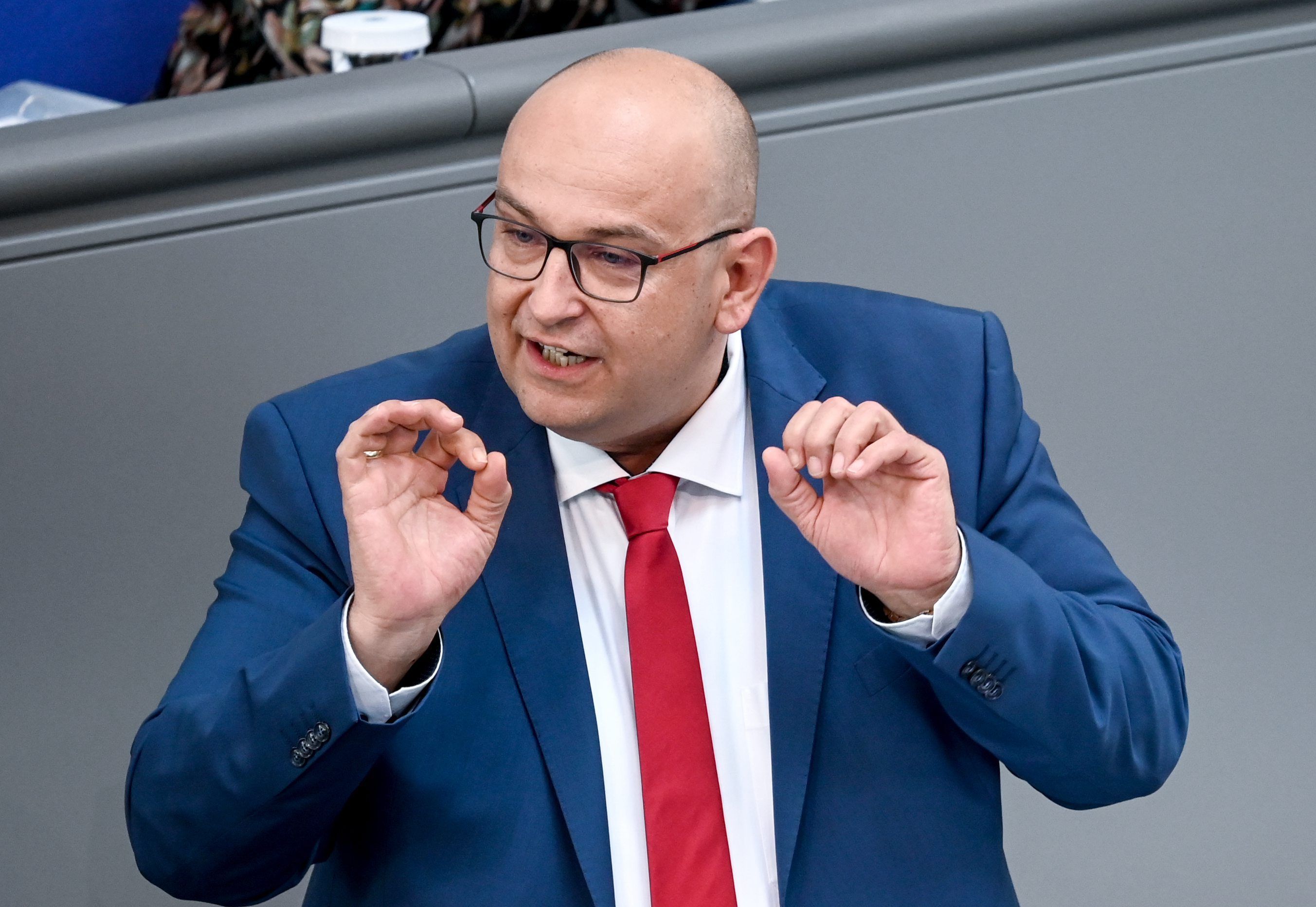 Stephan Protschka (AfD) spricht im Bundestag zu den Abgeordneten.