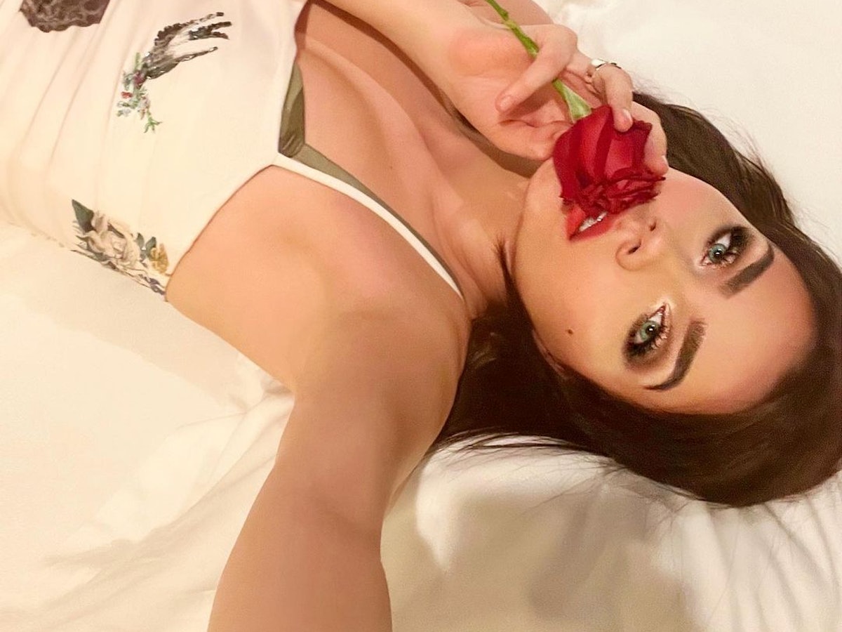 Nathalie Volk, hier auf einem Instagram-Selfie vom Mai 2022, hat in ihrer Instagram-Story pikante Gerüchte angeheizt.