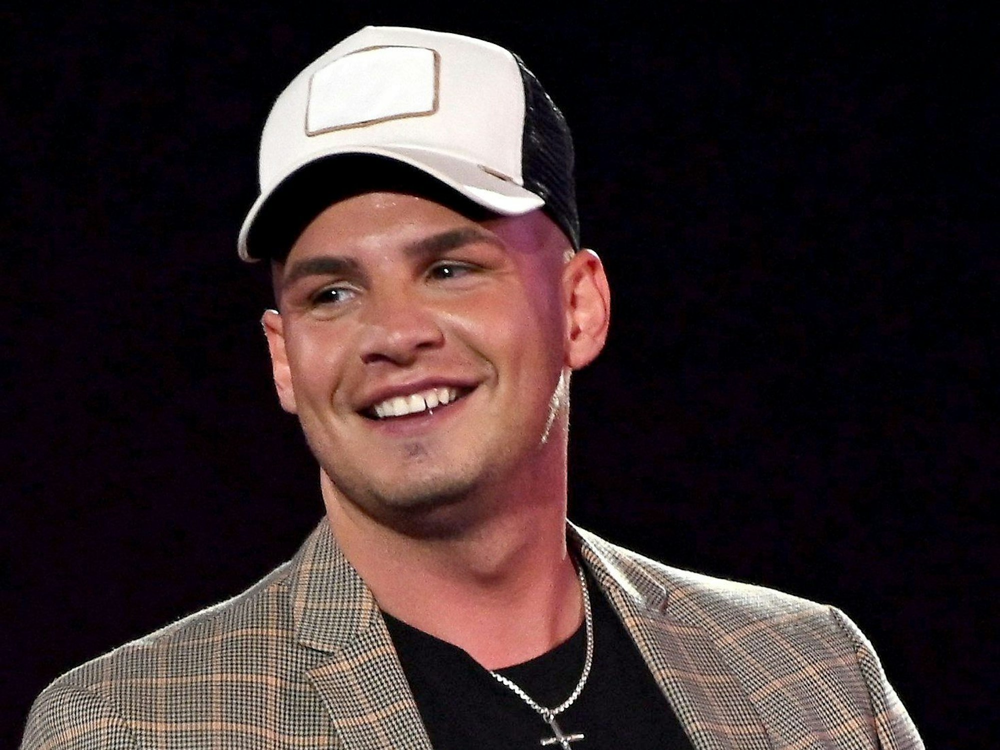 Der Sänger Pietro Lombardi tritt bei der ARD-Fernsehshow "Schlagerbooom 2019" in der Westfalenhalle auf.