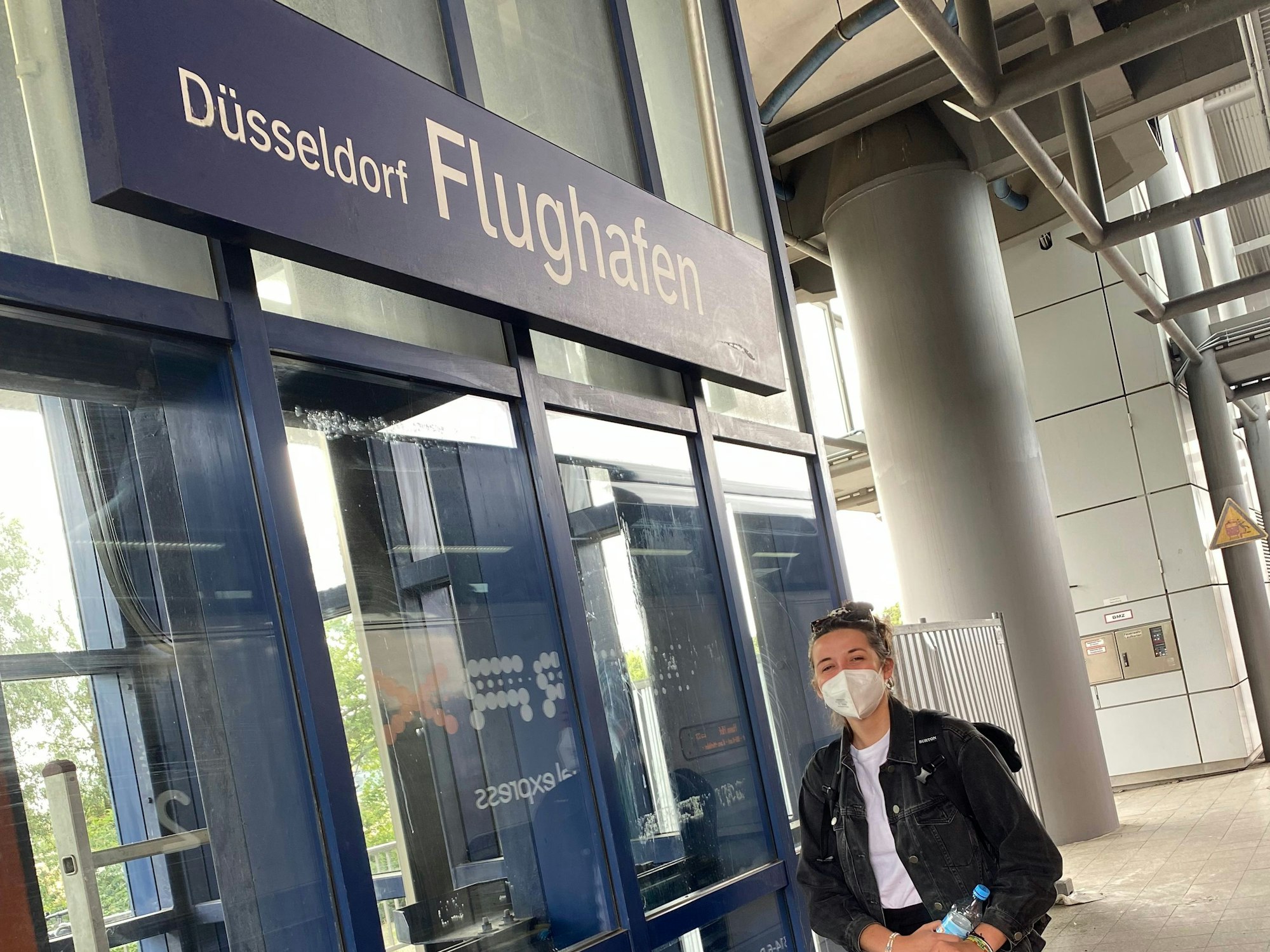 Rund fünf Stunden vor Abflug nach Palma de Mallorca kam EXPRESS.de-Reporterin Antonia Raabe am 9. Juli 2022 am Flughafen Düsseldorf an.