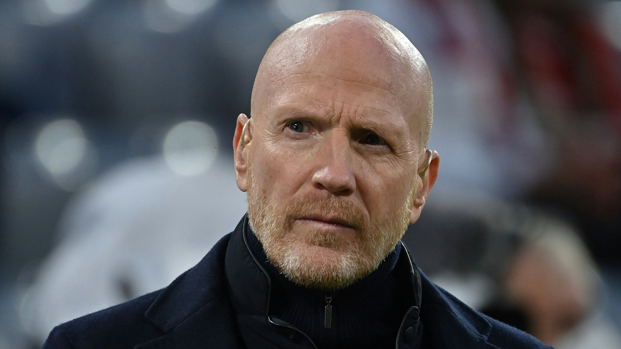 Matthias Sammer bei einem Interview vor der Partie des FC Bayern in der Champions League.