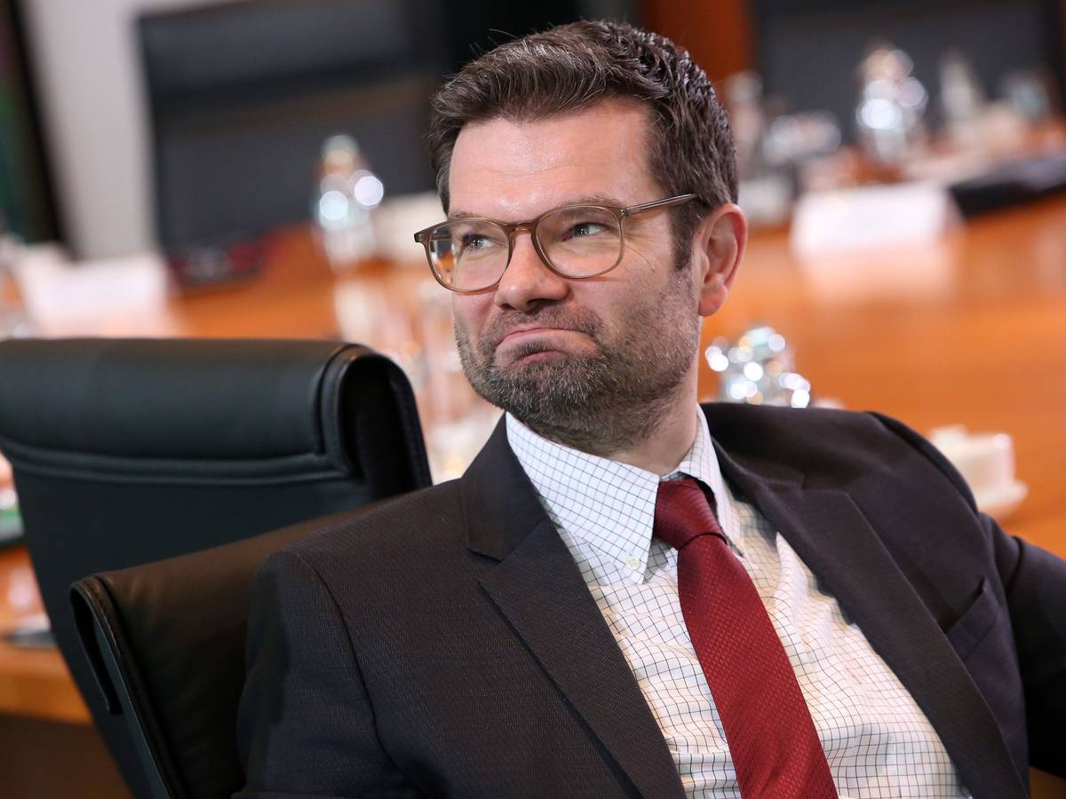 Justizminister Marco Buschmann meldet sich zum Ballermann-Hit zu Wort.