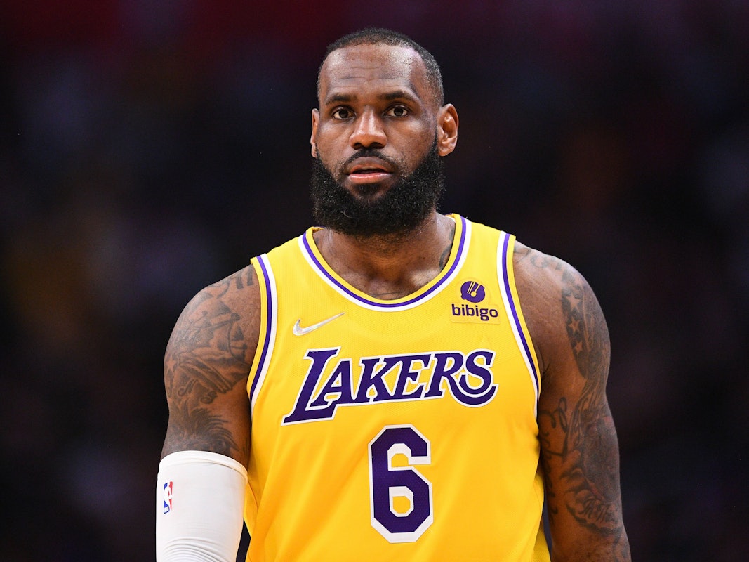 Basketball-Profi LeBron James von den Los Angeles Lakers während eines NBA-Spiels.