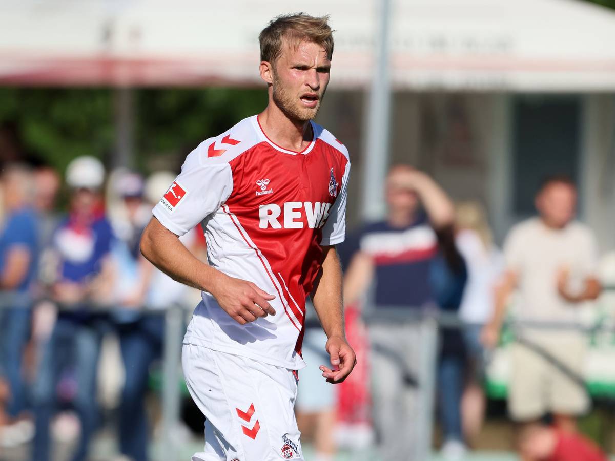Sebastian Andersson beim Testspiel des 1. FC Köln gegen Austria Lustenau am 8. Juli 2022