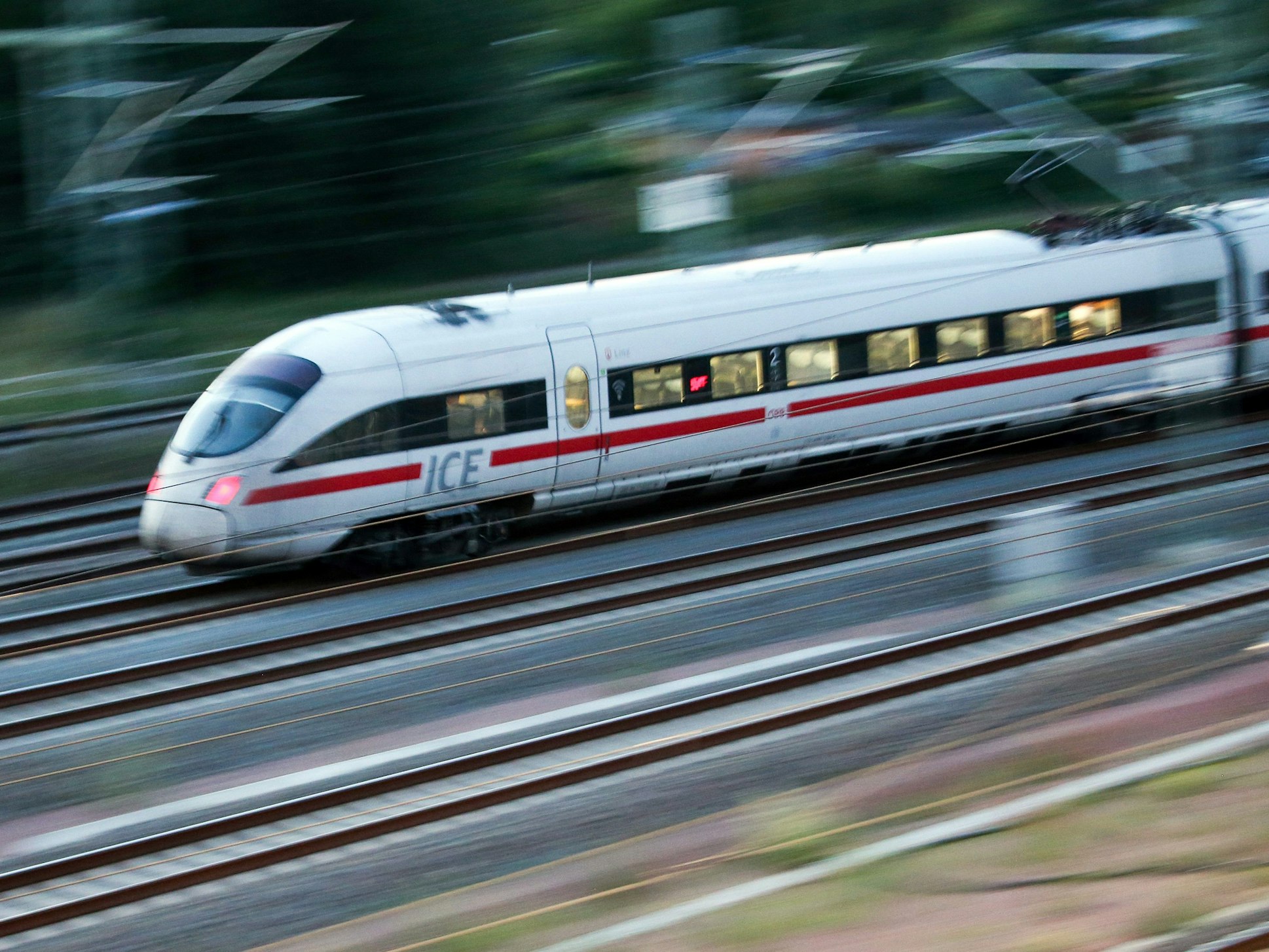 Mit dem Egal-Wohin-Ticket können auch ICE genutzt werden.