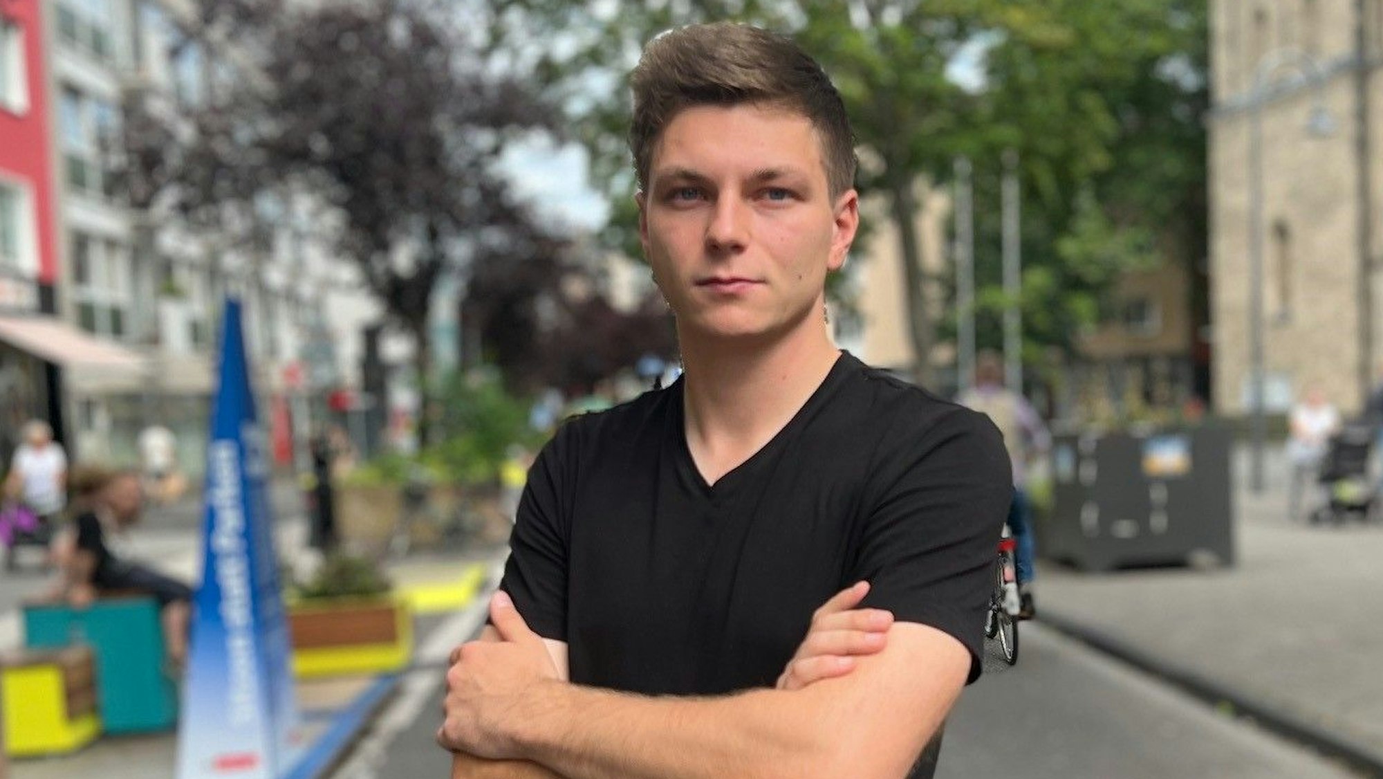 Mario Schmitz von der CDU in Deutz am 13. Juli 2022 auf der Deutzer Freiheit.