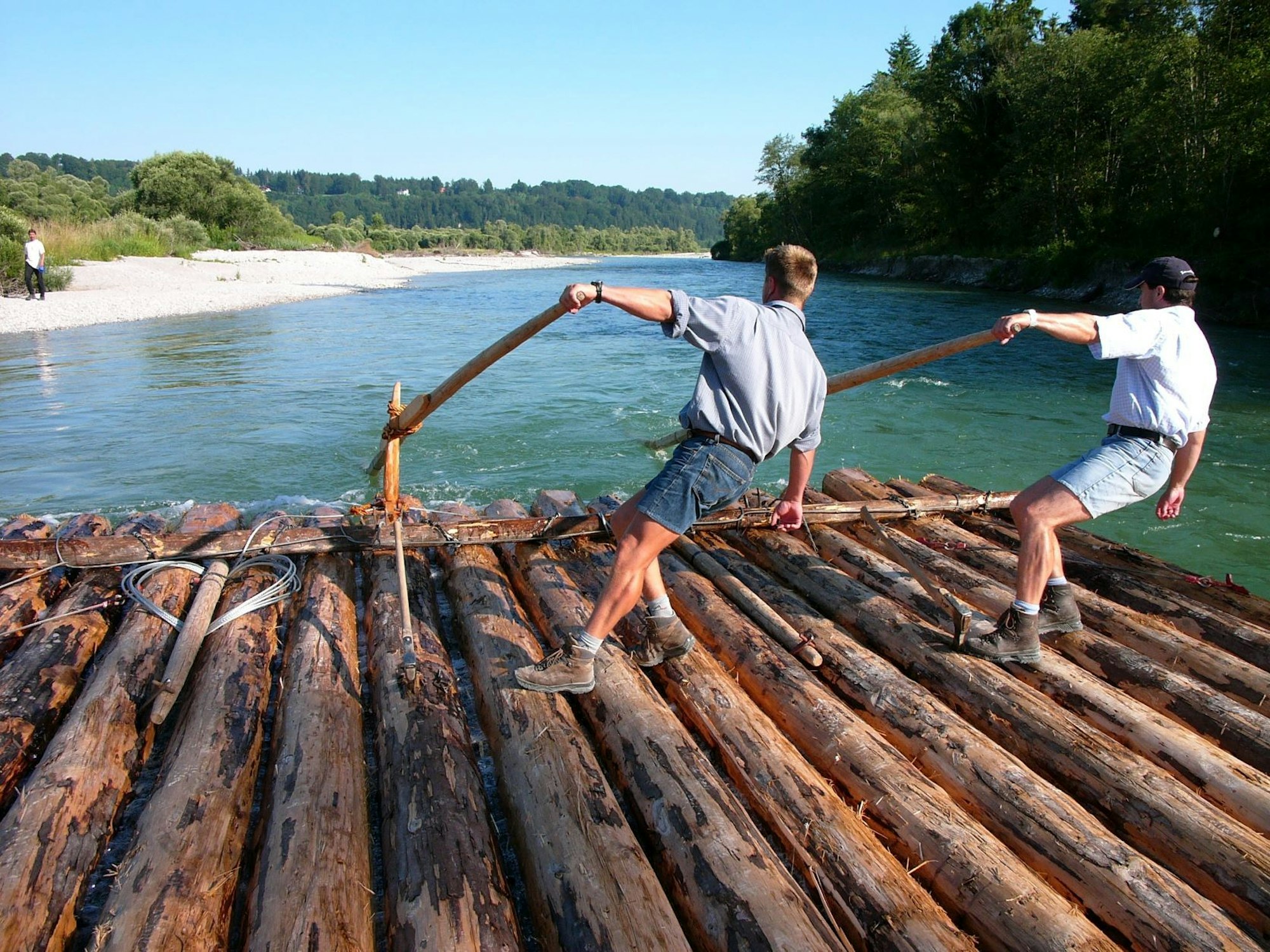 Isar bei Lenggries mit Flößern