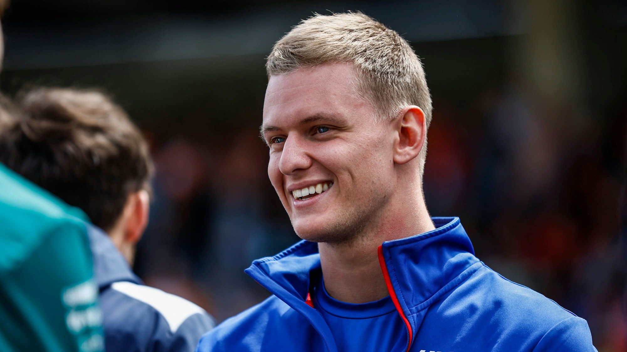 Mick Schumacher hat gute Laune.