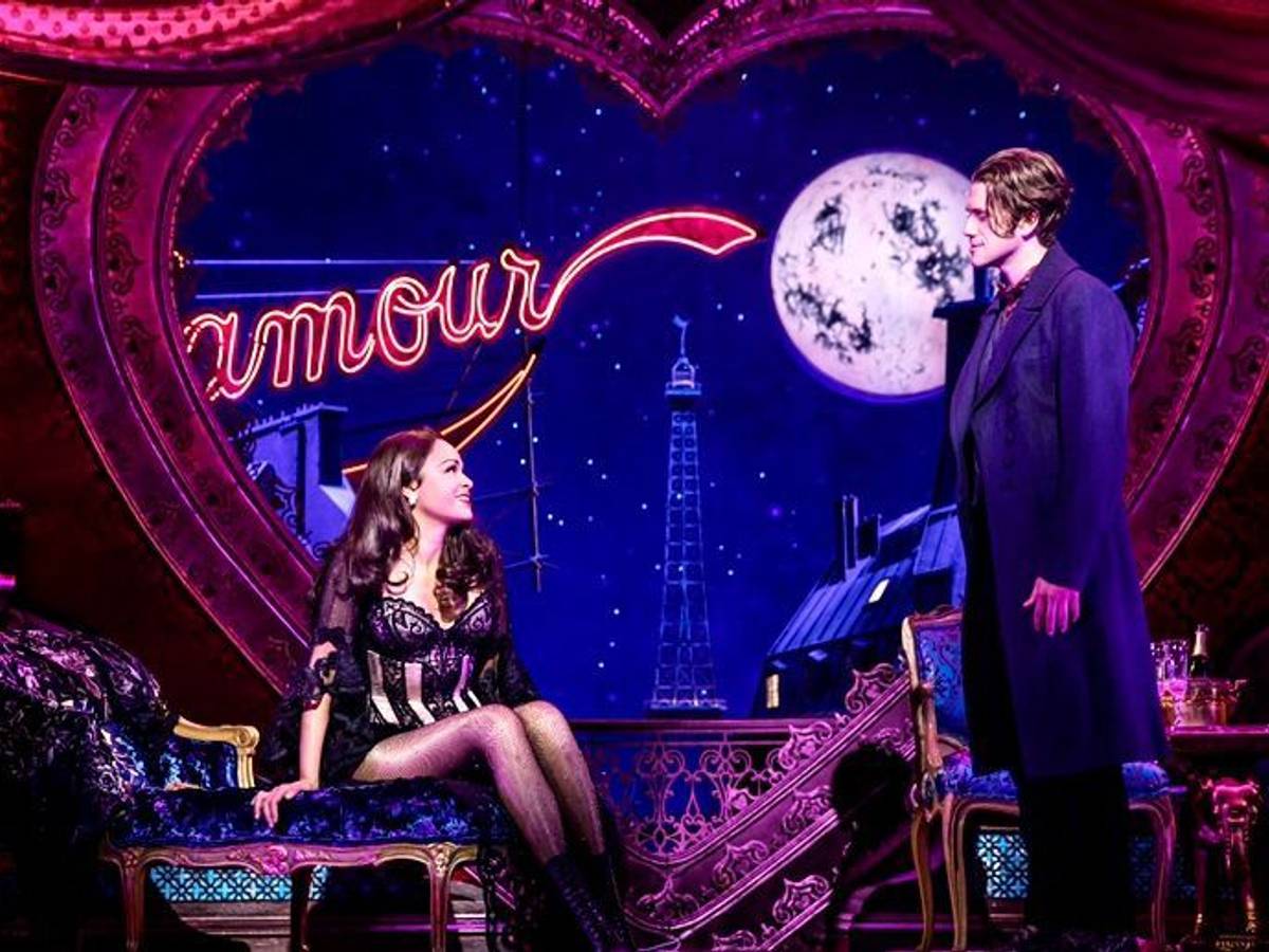 Szenenbild aus der Vorstellung Moulin Rouge am Broadway.
