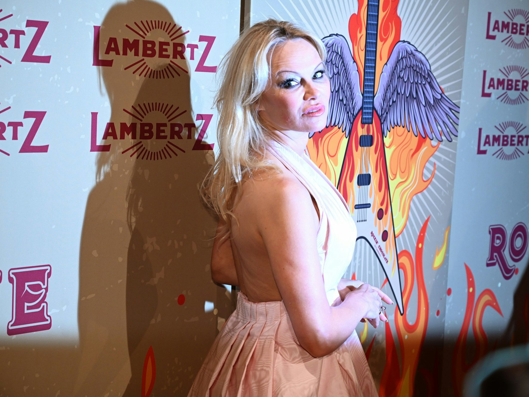 „Baywatch“-Star Pamela Anderson, hier im Januar 2019, hat sich im Laufe der Jahre ganz schön verändert.