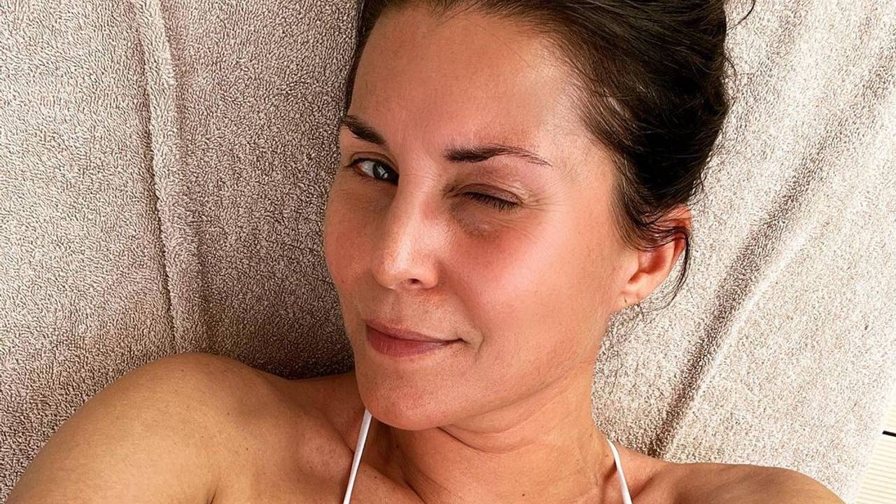 Sat.1-„Frühstücksfernsehen“-Moderatorin Vanessa Blumhagen, hier auf einem Instagram-Selfie vom Juni 2022, hat ihre Fans mit einem luftigen Outfit begeistert.