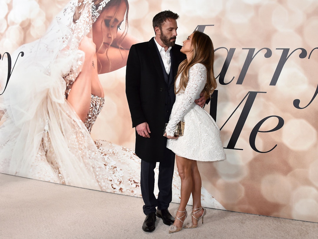 Jennifer Lopez und Ben Affleck, hier im Februar 2022, haben heimlich „Ja“ gesagt.