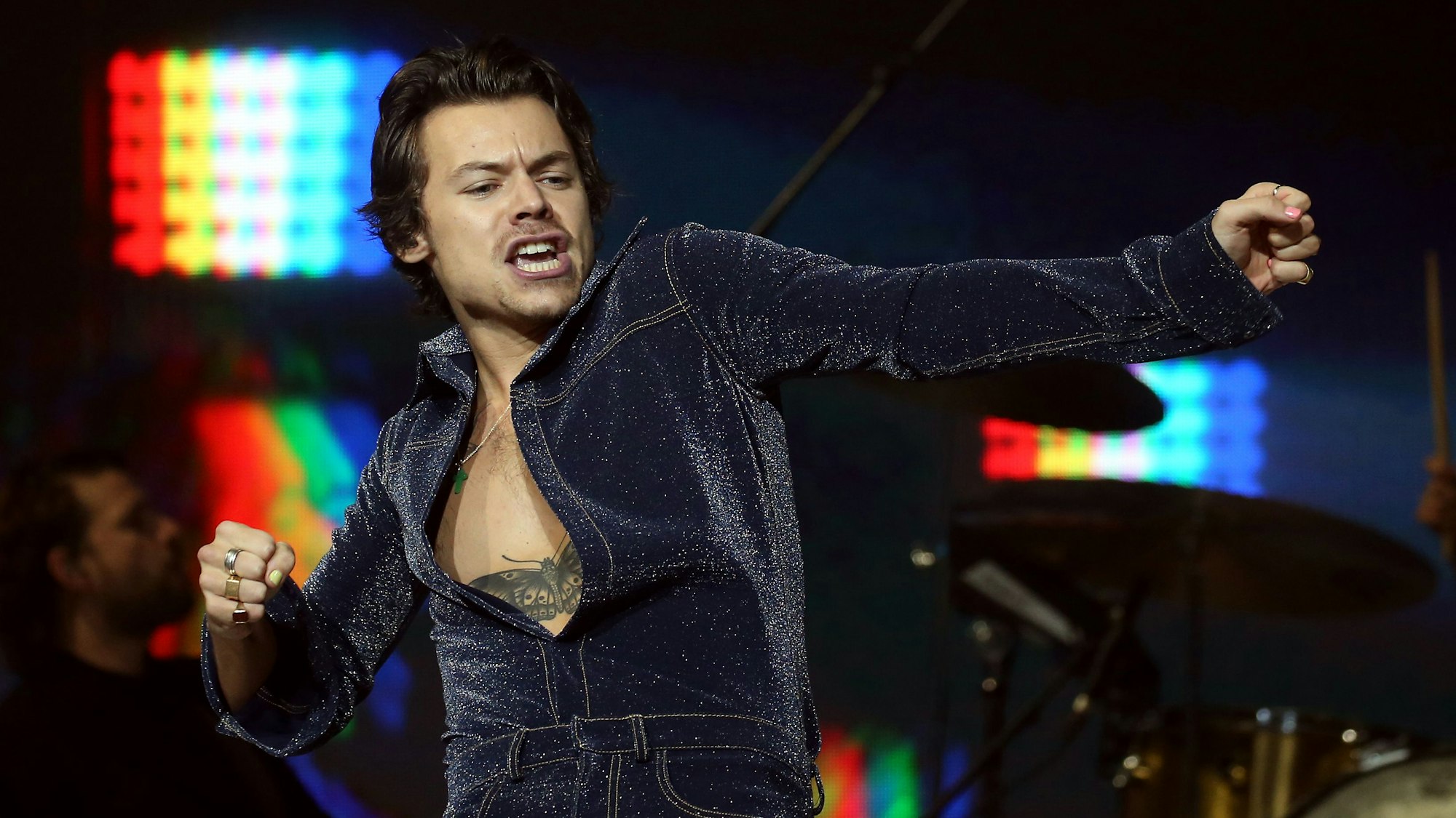 Der britische Musiker Harry Styles bei einem Auftritt.
