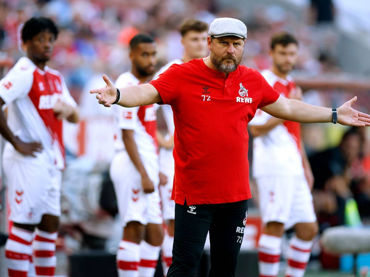 Steffen Baumgart und sein 1. FC Köln, hier am 16. Juli 2022 gegen den AC Mailand, wissen noch nicht, ob sie in den Conference-League-Playoffs zu den gesetzten Teams zählen.