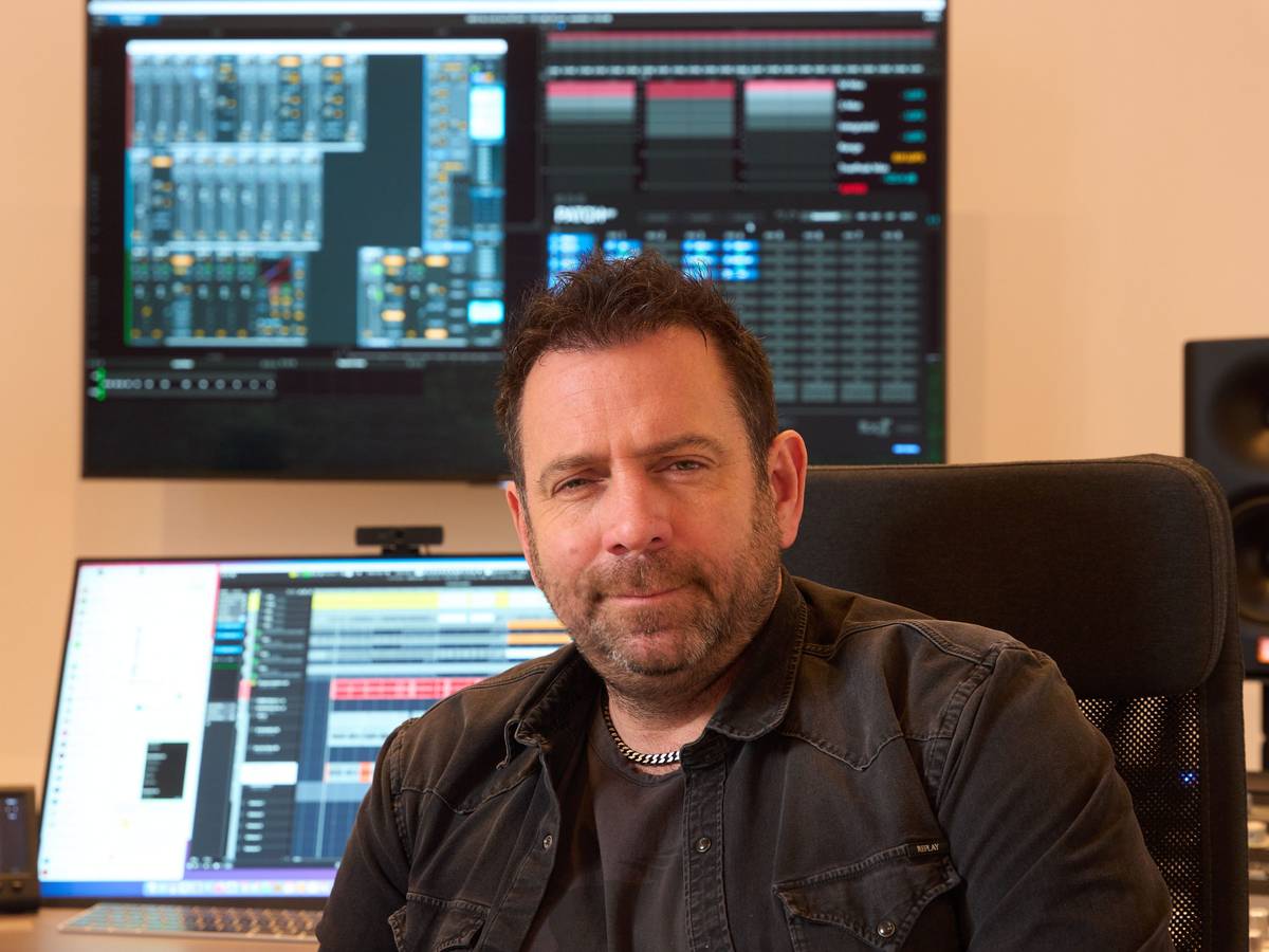 Der Limburger Sänger Ikke Hüftgold alias Matthias Distel, aufgenommen in seinem Studio.
