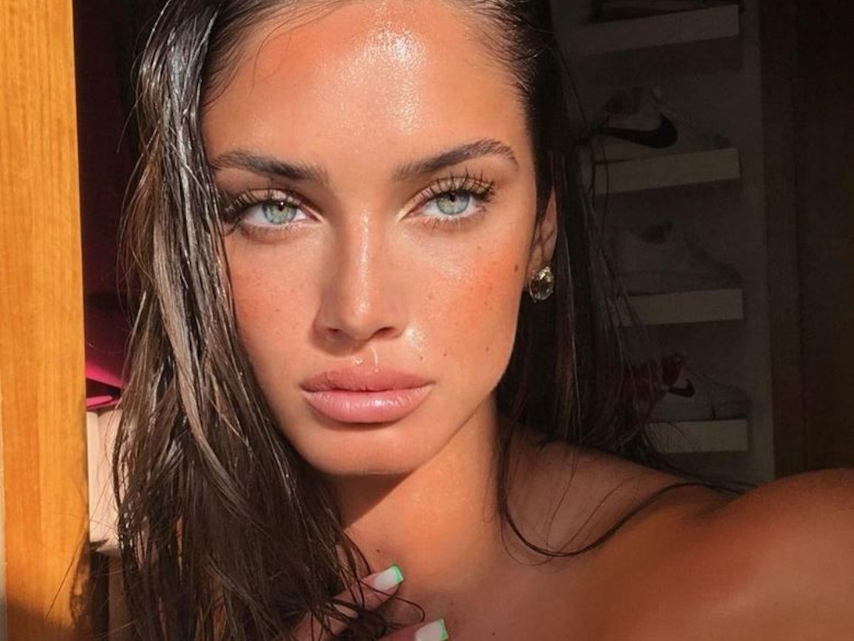 Tanja Makaric mit nassen Haaren auf einem Selfie