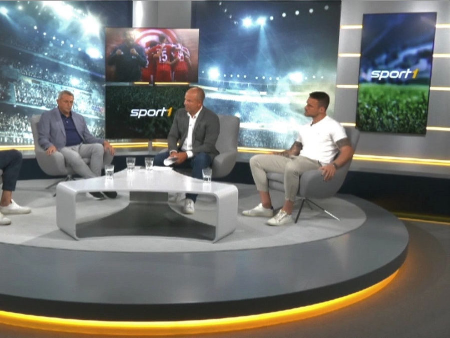 Die Runde bei der letzten Ausgabe des Zweitliga-Doppelpass auf Sport1: Maik Franz, Klaus Allofs, Hartwig Thöne und Marcel Schuhen sprechen unter anderem über den Videobeweis.