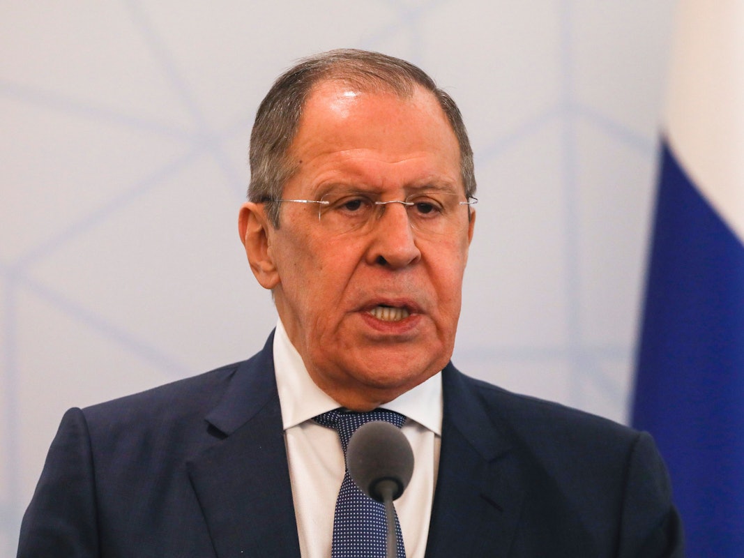 Sergej Lawrow, Außenminister von Russland, hat über die Umsturz-Pläne Russlands in der Ukraine gesprochen. Hier ist er Anfang Juni in der Türkei bei einer Pressekonferenz zu sehen.