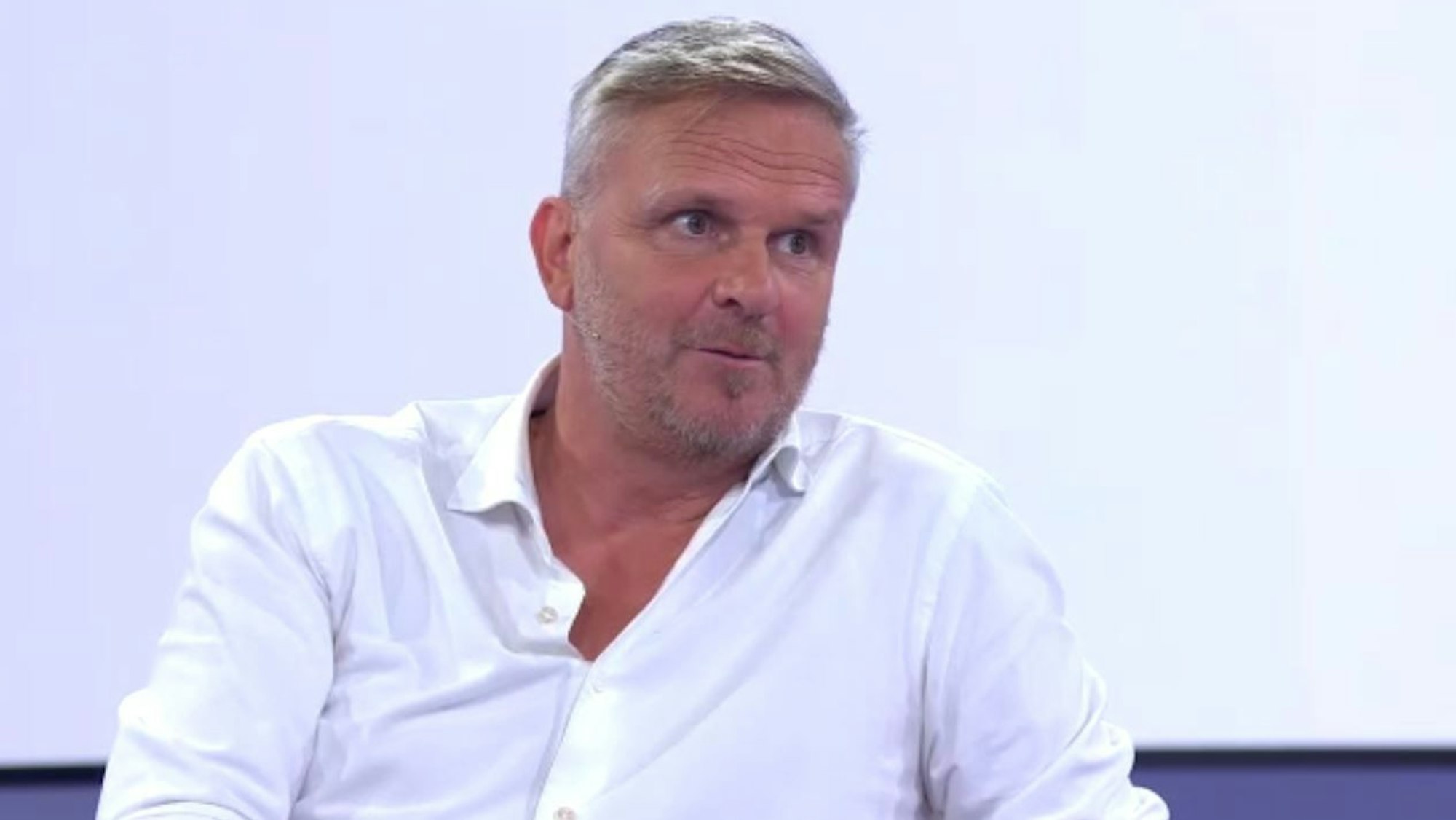 Dietmar Hamann spricht im Sky-Studio.