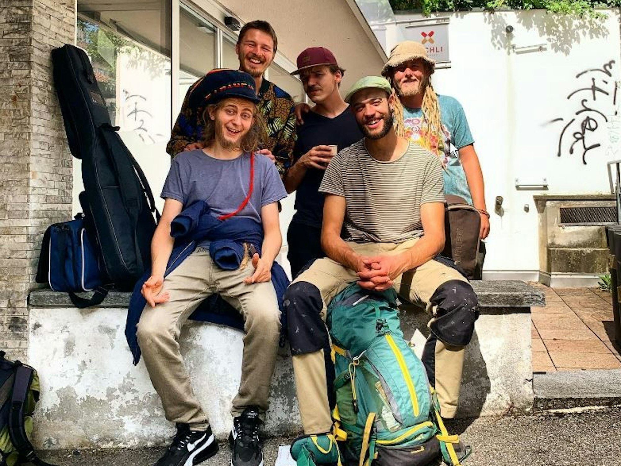 Das Foto zeigt die Reggae-Band Lauwarm, es wurde am 9. August auf dem Instagram-Kanal der Band gepostet.