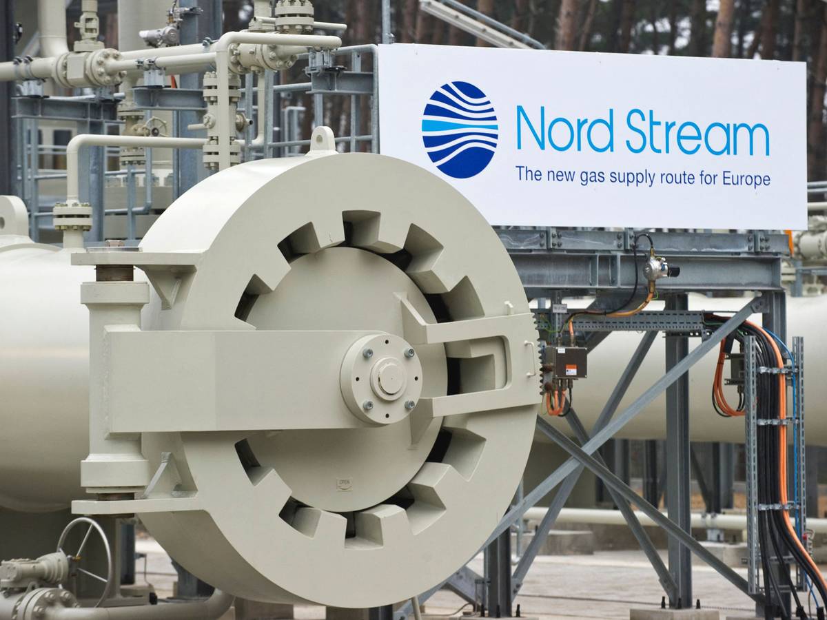 Ein Schild weist auf die Gaspipeline Nord Stream hin. Das Foto wurde im November 2011 aufgenommen.