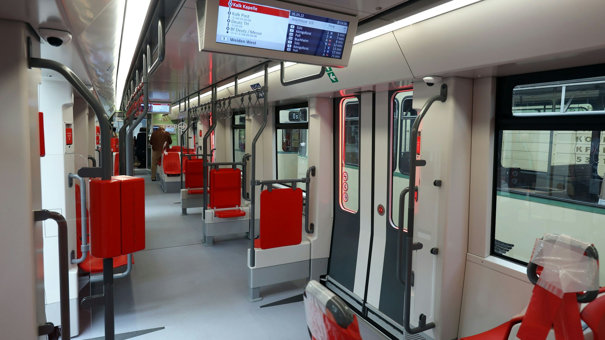 Blick ins Innere der neuen KVB-Stadtbahnen.