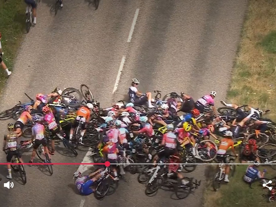 Rund 30 Fahrerinnen stürzen auf der 5. Etappe der Tour de France.