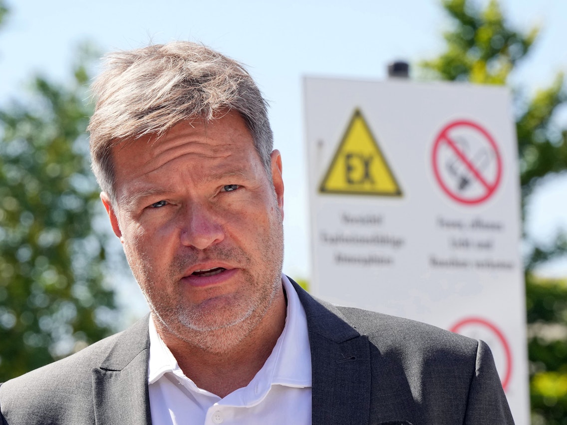 Robert Habeck (Grüne), Bundesminister für Wirtschaft und Klimaschutz, nach seinem Besuch in der VNG Gasspeicher GmbH im Energiepark in Bad Lauchstädt (Sachsen-Anhalt): Habeck rechnet mit „einigen Hundert Euro pro Haushalt“.picture alliance/dpa