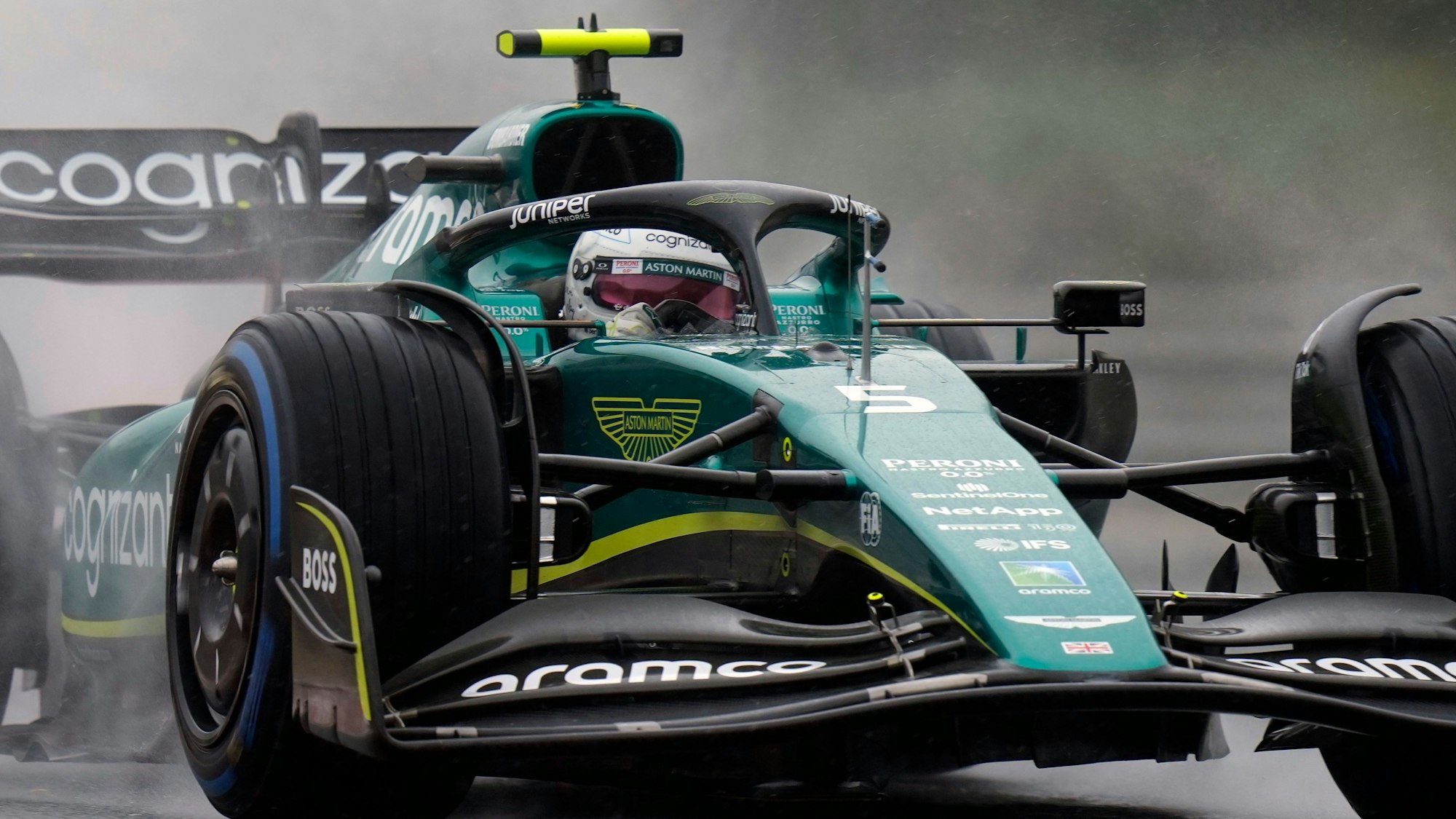 Sebastian Vettel fährt in seinem Aston Martin auf dem Hungaroring. Im Qualifying der Formel 1 lief es für Vettel nicht wie erhofft.