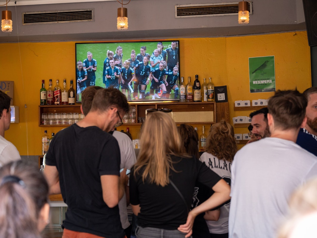 Das EM-Finale wurde am 31. Juli 2022 auch in der Fußballkneipe Gottes Grüner Wiese geguckt.