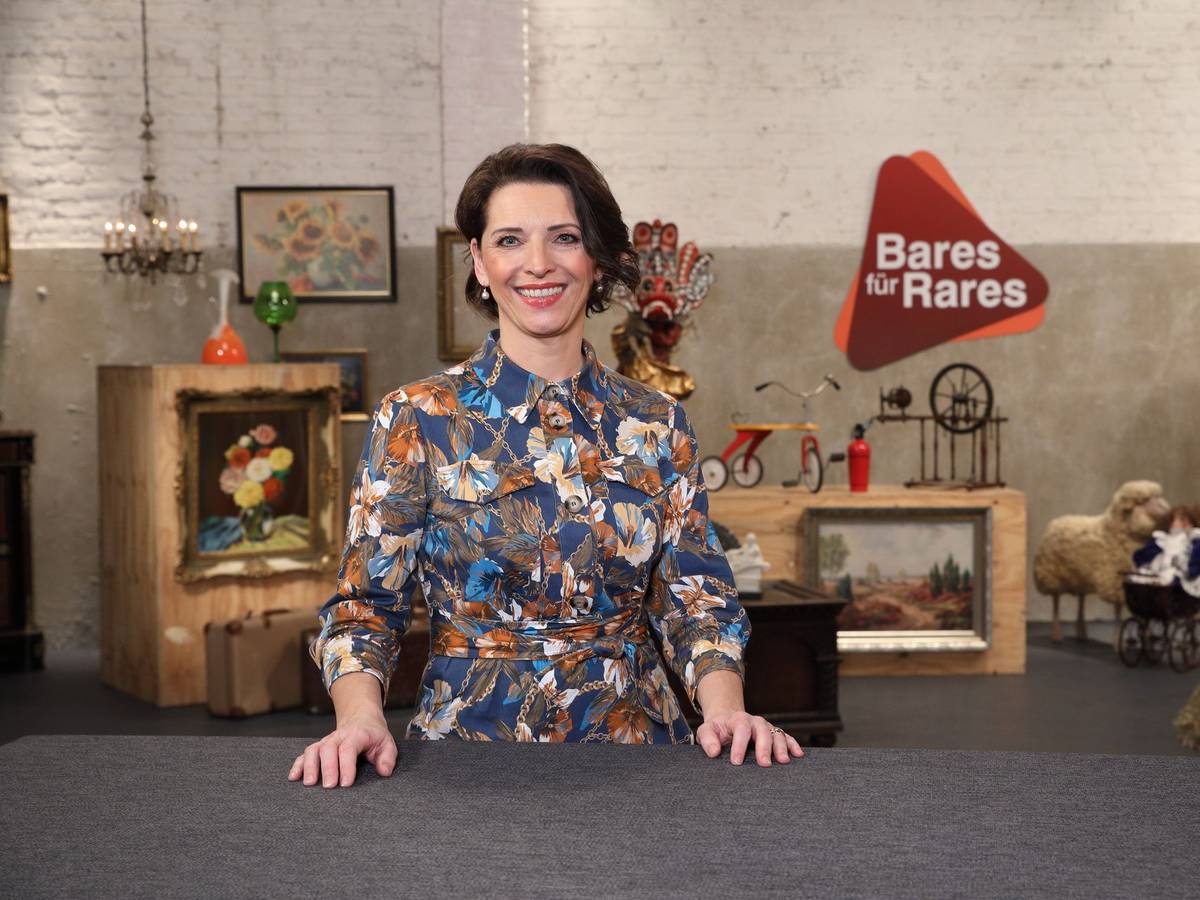 „Bares für Rares“ Schmuck-Expertin Wendela Horz hatte mit skurriler Autogrammanfrage zu kämpfen.