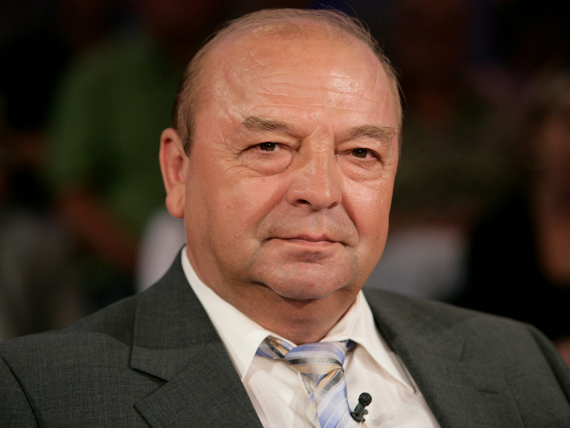Josef Wilfling, früherer Mordermittler einer Münchner Mordkommission und Kriminaloberrat, hier 2010 in der MDR-Talkshow „Riverboat“ zu sehen, ist tot.