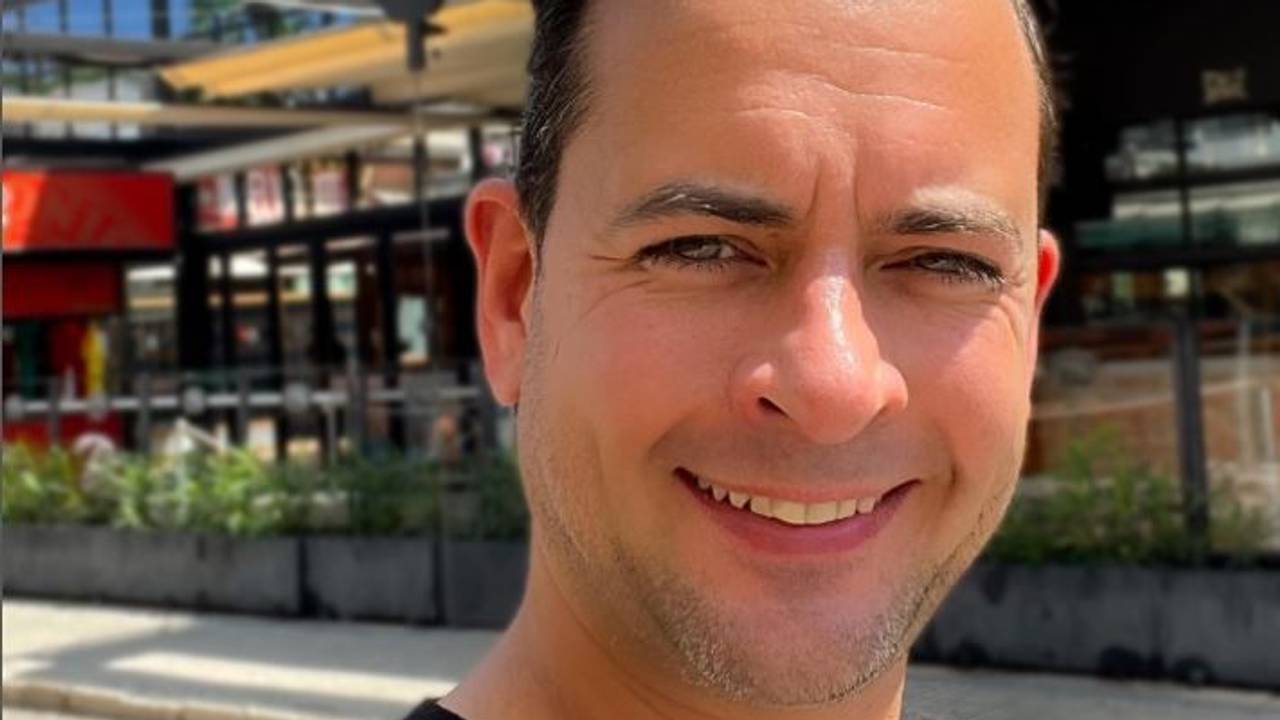 Das Foto zeigt den Ballermann-Sänger Nick Tschecker (bürgerlich Mani Charmi) aus der VOX-Auswandererdoku "Goodbye Deutschland". Er hat es am 28. August 2021 bei Instagram veröffentlicht. Screenshot am 2. August 2022 erstellt zum Zwecke der Berichterstattung. Quelle: Instagram / nick.tschecker.official