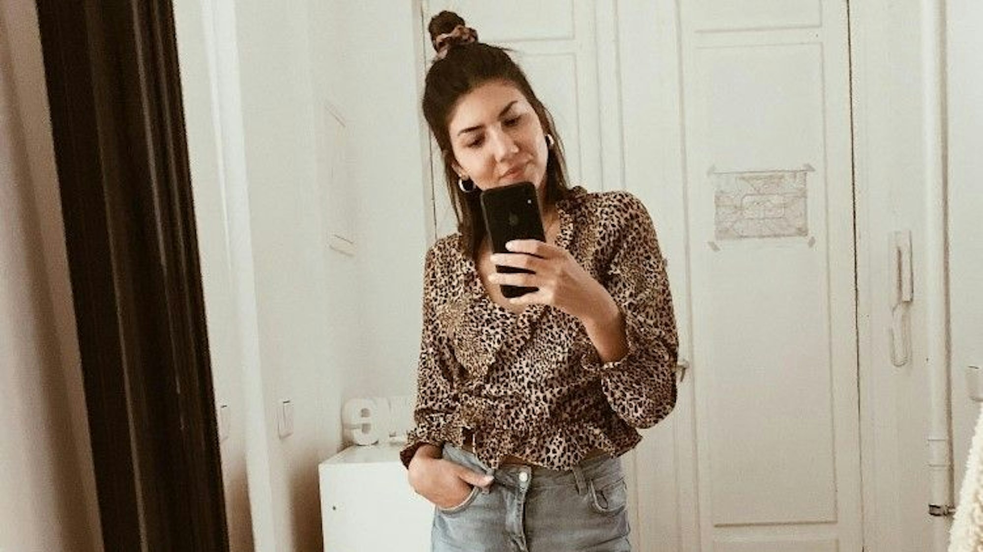 Amira Tröger, hier auf einem Instagram-Selfie vom 15. September 2019, bringt ihre Fans auf Hochtouren.