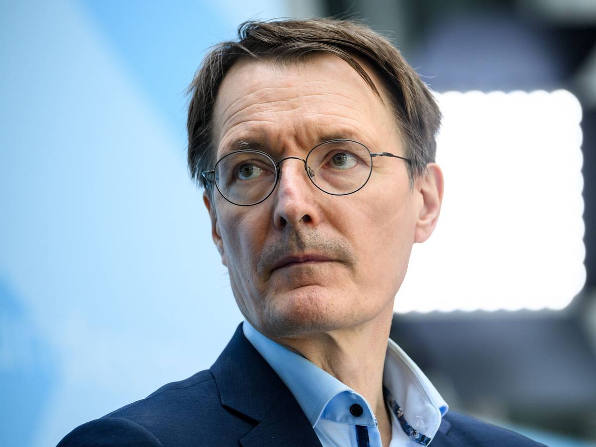 Gesundheitsminister Karl Lauterbach auf einer Pressekonferenz in Berlin.