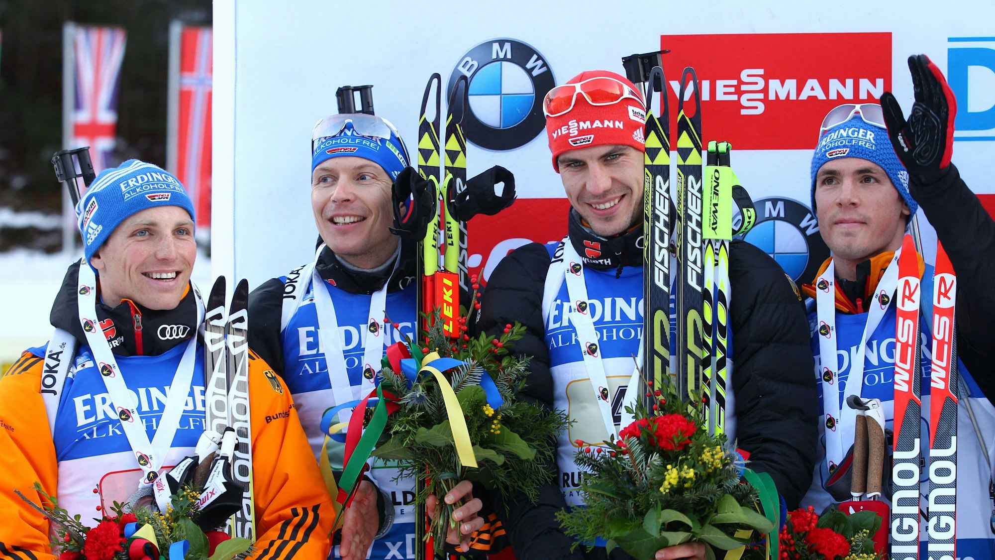 Die deutschen Biathleten Erik Lesser (l-r), Andreas Birnbacher, Arnd Peiffer und Simon Schempp nach einem Wettkampf.