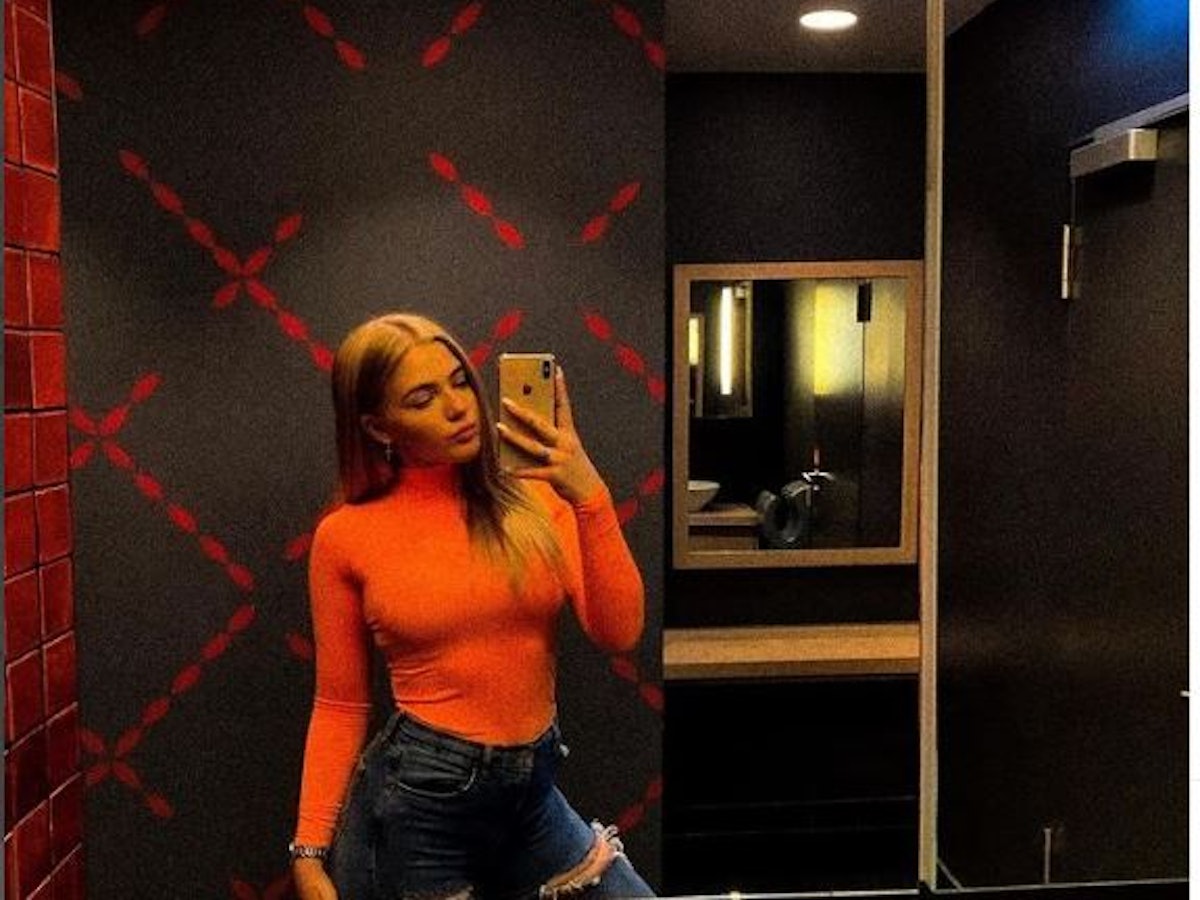 Das Foto zeigt die ehemalige Aldi-Mitarbeiterin Elaine Victoria, die inzwischen als Model arbeitet. Sie hat das Selfie am 1. September 2019 auf Instagram veröffentlicht. Screenshot am 4. August 2022 erstellt zum Zwecke der Berichterstattung. Quelle: Instagram / victoria.evn