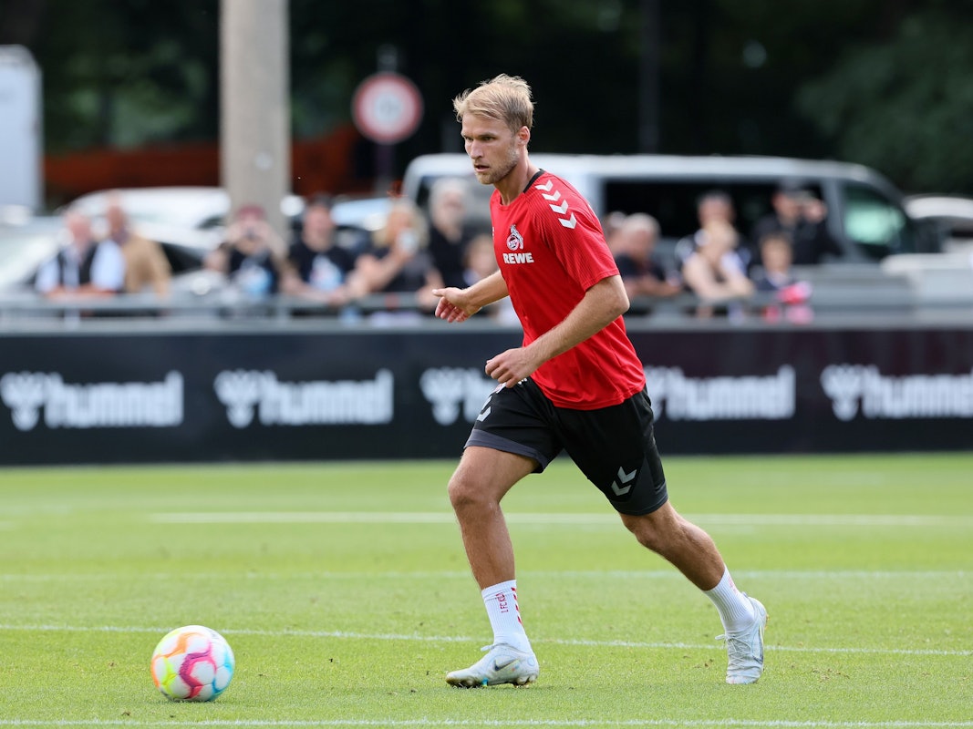 Sebastian Andersson im Training des 1. FC Köln.
