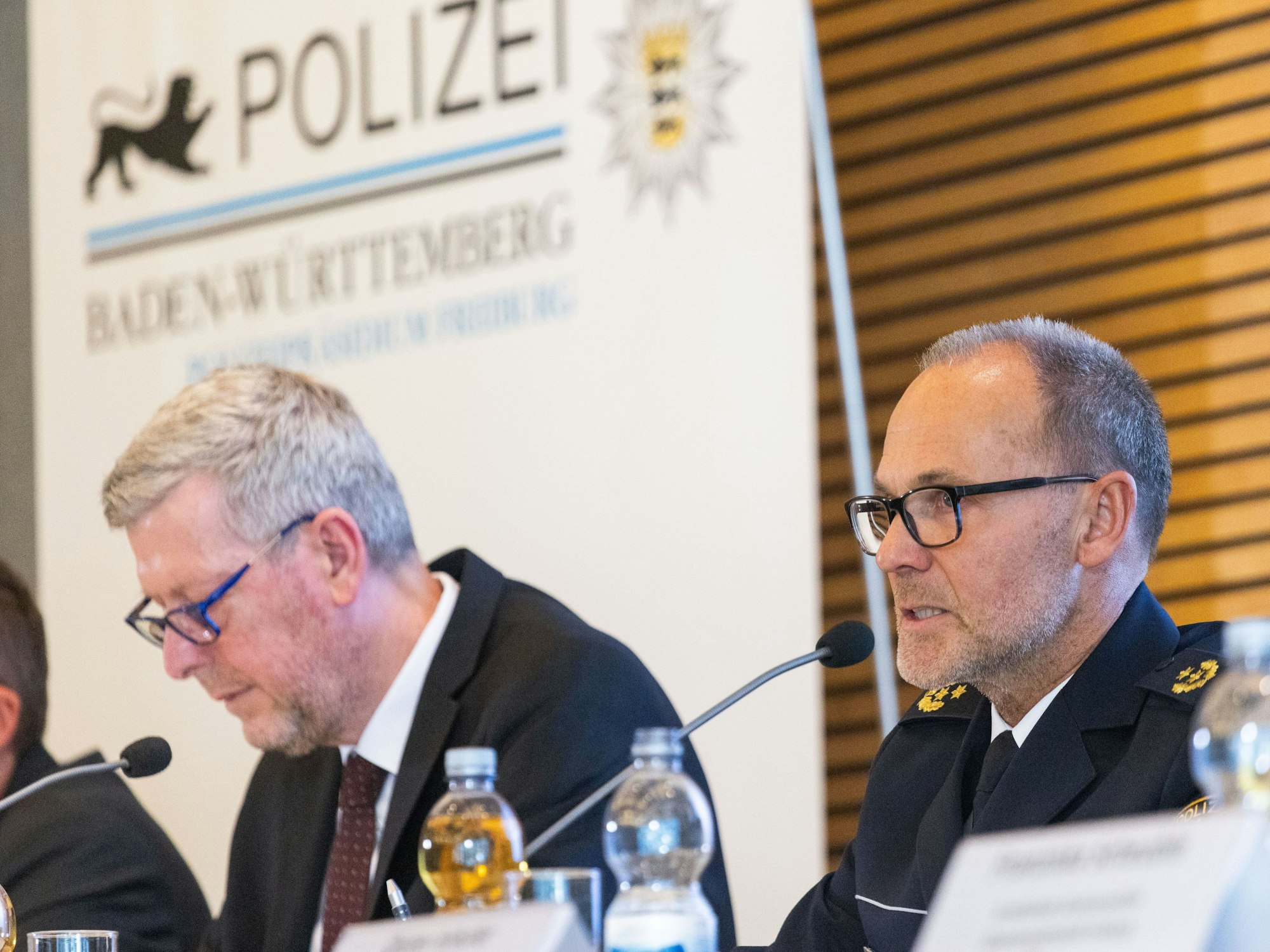 Franz Semling, Polizeipräsident des Polizeipräsidums Freiburg, spricht während einer Pressekonferenz zum Tod von Ayleen. Das Foto wurde am 1. August 2022 aufgenommen.