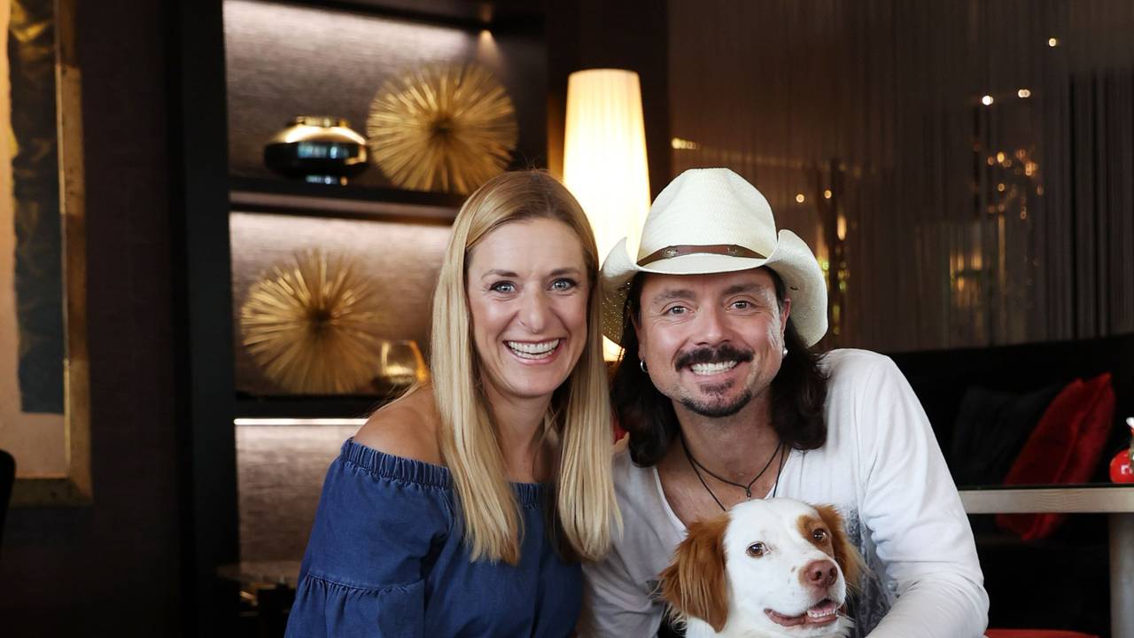 Stefanie Hertel und ihr Ehemann Lanny Isis am 19. Juli 2022 in Köln